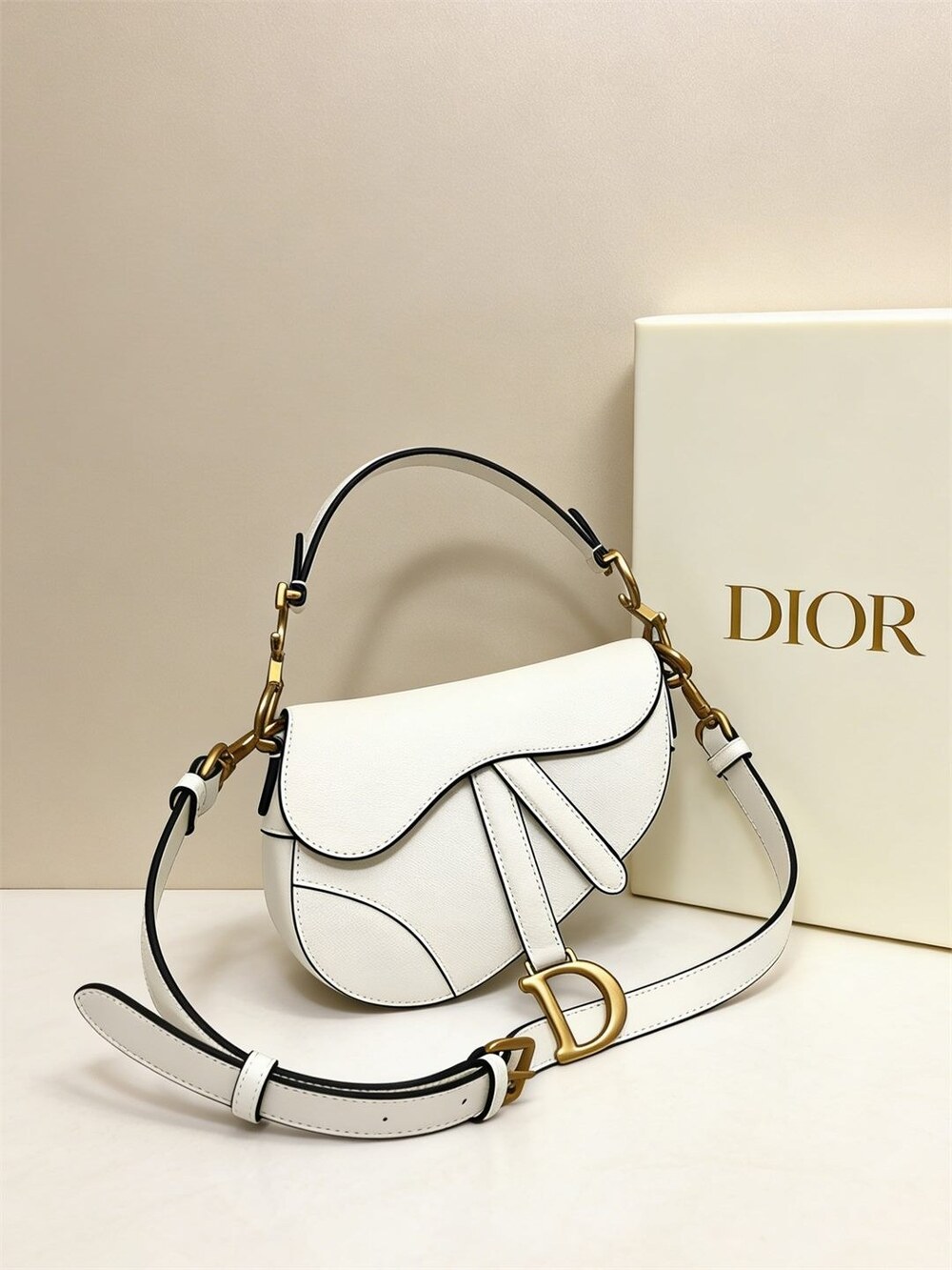 Dior Saddle Medium Bag